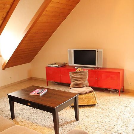 Les Z'Hirondelles Hotell Annecy Exteriör bild