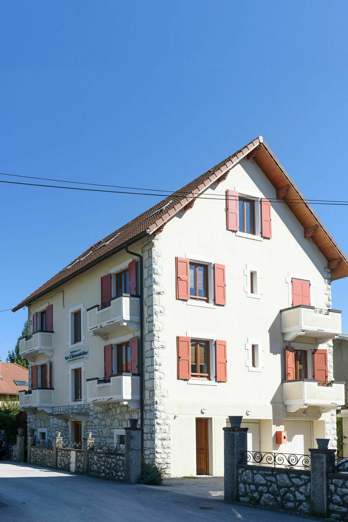 Les Z'Hirondelles Hotell Annecy Exteriör bild
